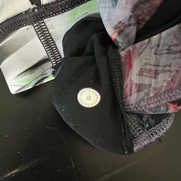 2 PACK~ LULULEMON ENERGY BRA, Medium Support B-D cup. *SIZE 8* - Picture 12 of 12